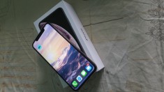 iPhone XS Max 256GB 99% calitate impecabila + huse si folie foto