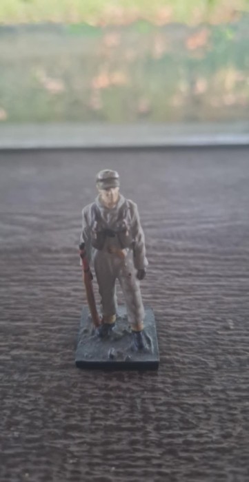 Soldat din plumb Ref.01-043 Metal and Soul 1:32