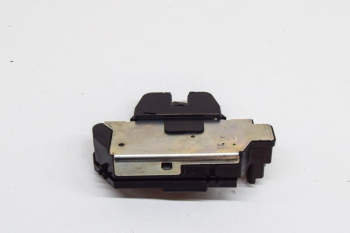 &Icirc;ncuietoare haion PEUGEOT 2008 II 2021 OEM: 9151487499 21440274