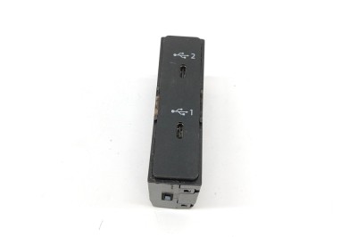 USB AUDI Q3 F3 2021 OEM: 83A035736A 31055263 foto
