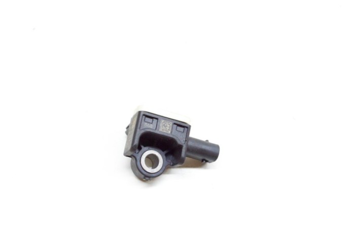 Senzor de impact st&acirc;nga spate BMW 3 F30, F80 2013 OEM: 9234989 13335232