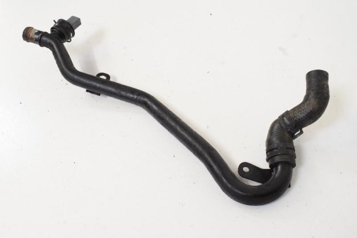 Furtun de lichid de răcire VW PASSAT B7 362 2012 OEM: 1K0121101 10659446