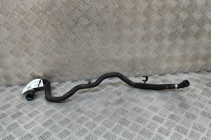Furtun de lichid de răcire VOLVO XC60 II 246 2023 OEM: 32249413 30485963