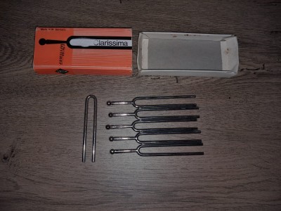 INSTRUMENTE MUZICALE- DIAPAZON WITTNER -Wittner Tuning Fork- DIAPAZON VECHI- DIAPAZON- LOT 5 BUCATI foto