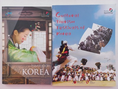 KOREA TRAVEL GUIDE 2009 + CULTURAL TOURISM FESTIVALS OF KOREA 2008 foto