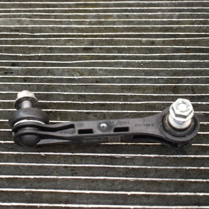 Bieleta stabilizatoare dreapta spate BMW 5 G30 2017 OEM: 6861482 4072161