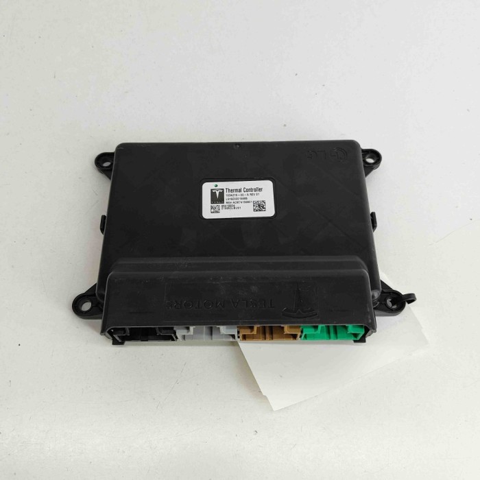 Alt modul de control TESLA MODEL X 2016 OEM: 1034215-00-A 27212074