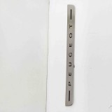 Ornament Prag Dreapta Față Peugeot 2008 II (2020-) OEM 98326989RW Original