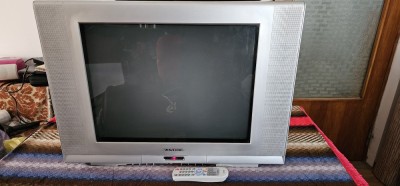 TELEVIZOR ZANDER MODEL FT2101 DIAGONALA 54 CM CU TELECOMANDA SE VINDE NUMAI IN PITESTI , NU TRIMIT IN TARA . foto