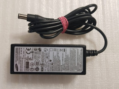 Incarcator Samsung PN3014 - 14V / 2,14A 30W 6.5mm/1-Pin - poze reale foto