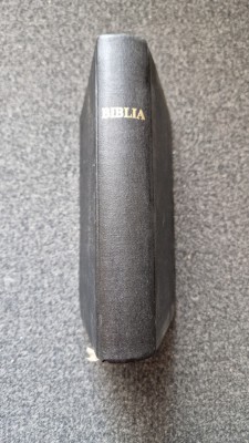 BIBLIA SAU SFANTA SCRIPTURA A VECHIULUI SI NOULUI TESTAMENT * CU TRIMITERI 1992 foto