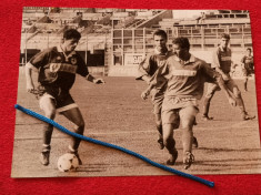 Foto (de presa) fotbal-faza din meciul RAPID Bucuresti-GLORIA Bistrita(anii`90) foto