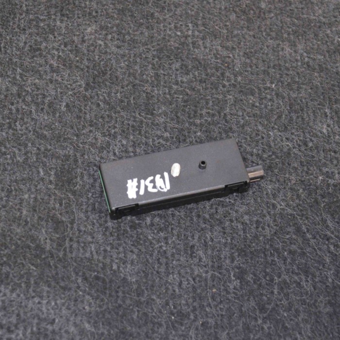 Amplificator de antena MINI COUNTRYMAN F60 2017 OEM: 9338153