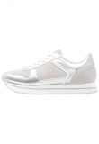 CH2508-6 Pantofi sport cu sireturi si accente metalice lacuite