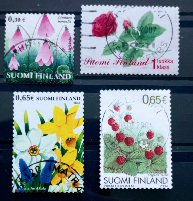 Finlanda 2004 flori plante serie de 1v stampilata foto