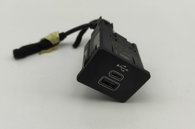 USB FORD KUGA III DFK 2024 OEM: NX7T14F014AD,NX7T-14F014-AD 30985375 foto
