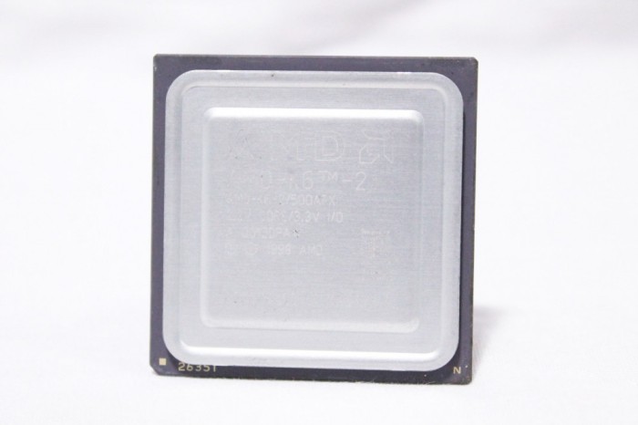 Procesor CPU AMD K6-2 500 AFX vintage - pini indoiti - un pin rupt