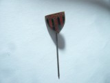 Insigna fotbal POLITEHNICA CLUJ , metal si email , h=1,4cm