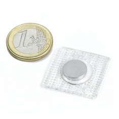 Magnet neodim disc pentru cusut Ø12&#215;2 mm, cu PVC patrat