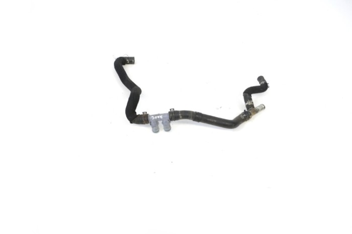 Furtun de lichid de răcire NISSAN JUKE F15 2013 OEM: 140561FE0C | 11109660
