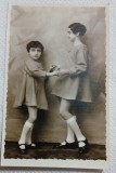 Fotografie tip Carte postala, Doua fetite, 1935