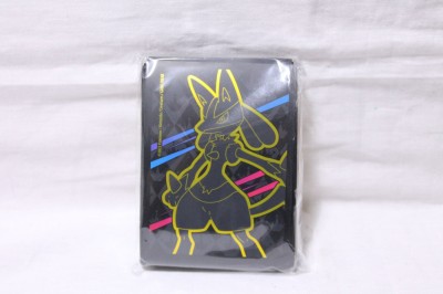 63 x folie protectie cartonase Pokemon Crown Zenith - originale foto