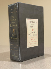 The Lord of the Rings Trilogy [50th Anniversary Edition] - J. R. R. Tolkien foto