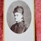 Fotografie tip CDV, femeie cu coc, inceput de secol XX