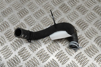 Furtun de lichid de răcire PORSCHE Taycan 2022 OEM: 9J1815563,9J1.815.563 25128370 foto
