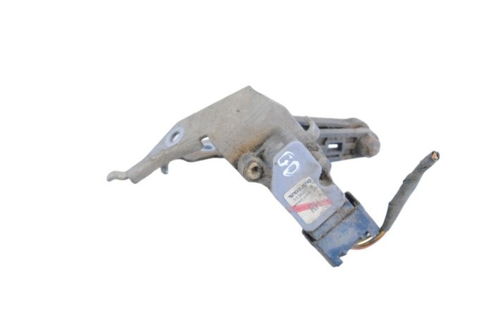 Senzor de nivel &icirc;nălțime dreapta spate VOLVO XC90 II 2015 OEM: 31360331 24257824