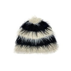 Caciula din blana artificiala alb-negru