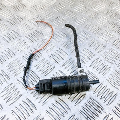Motor rezervor lichid de parbriz BMW 3 F30, F80 2016 OEM: 7302589,3437380 10664578 foto
