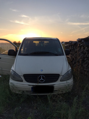 Mercedes Vito pentru piese foto