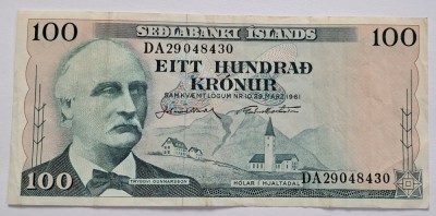 Islanda, 100 Kronur 1961 foto