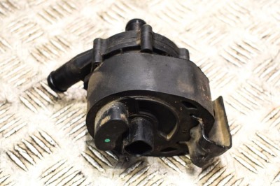Pompa de apa auxiliara TESLA MODEL S 2017 OEM: 1035348-00-F 17504561 foto