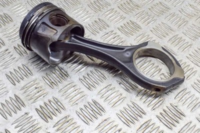 Piston MERCEDES-BENZ E W211 2008 OEM: A6420305220,A6420302617 21335871 foto