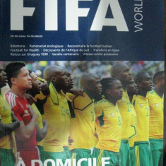 Revista de fotbal - FIFA world (martie 2010)