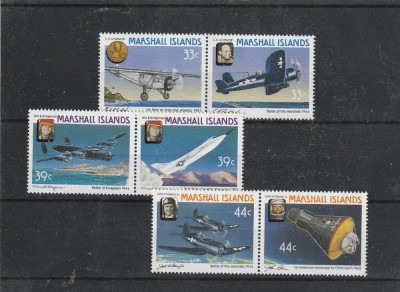 Transport aviatie ,cosmos si piloti ,Marshall Islands. foto