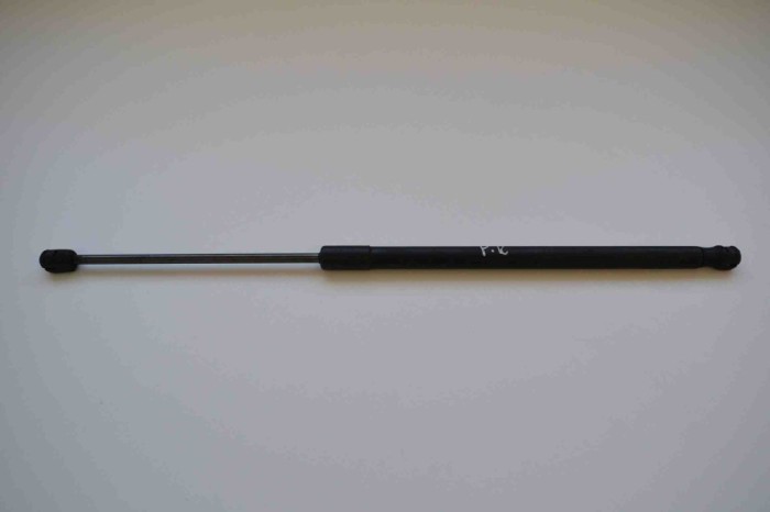 Amortizor capota st&acirc;nga față VW TOUAREG 7LA, 7L6, 7L7 2006 OEM: 7L6823359B 1921721