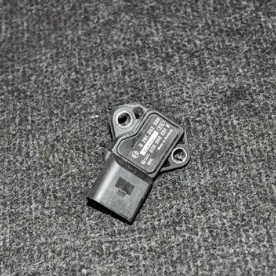 Senzor MAP AUDI A1 8X1, 8XK 2013 OEM: 038906051B,0281002399 2570359 foto