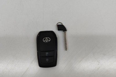 Cheie de contact TOYOTA C-HR _X2_, _H2_ 2023 OEM: 8990H-F4030 30944214 foto