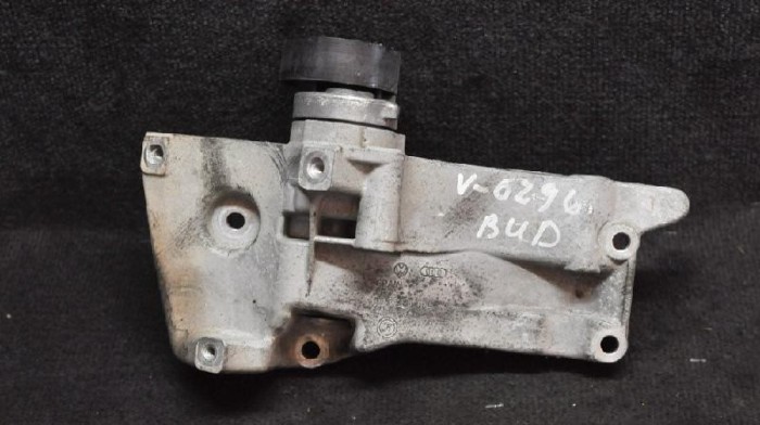 Suport alternator VW POLO 9N_ 2009 OEM: 036145169G 1561924