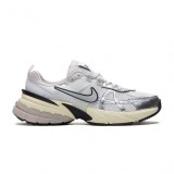Nike W NIKE RUNTEKK NN FD0736-100-39