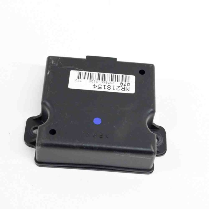 Unitate de control Gateway MITSUBISHI PAJERO III V7_W, V6_W 2003 OEM: 257860-0130,MR218154 13833333