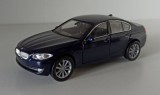 Macheta BMW seria 5 (F10) 2010 535i albastru - Welly 1/36, 1:43