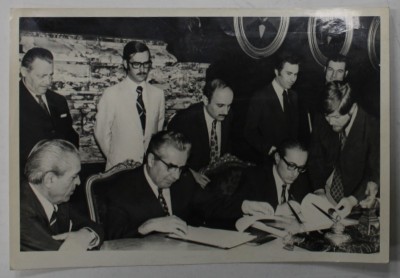 AMBASADORUL ROMAN LA O.N.U. , MIHAIL HASEGANU , IN TRATATIVE LA SANTIAGO DE CHILE , FOTOGRAFIE , ANII &amp;#039; 60 - &amp;#039; 70 foto