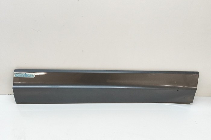 Bandou inferior ușă dreapta față VW TOUAREG CR7 2023 OEM: 760854940D 30768660