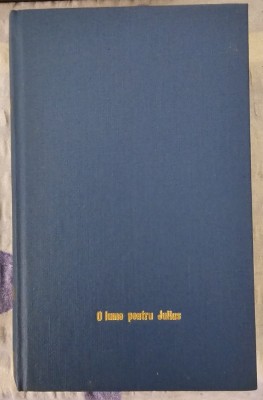 O lume pentru Julius foto