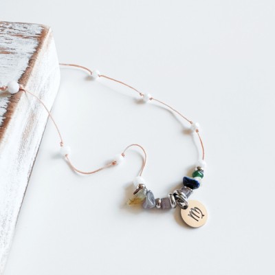 Colier la baza gatului cu cristale zodia fecioara foto