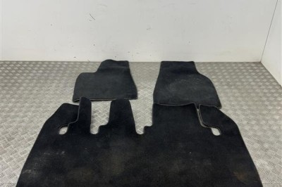 Set covorașe TESLA MODEL X 2018 OEM: 1100518-00-B | 30381649 foto